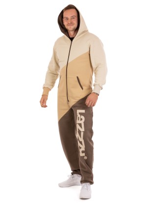 Homme avec capuche portée – Cappuccino TRIO Lazzzy®